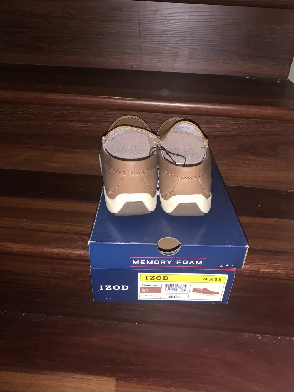New Izod Men's Slip-On Loafers in Brown Nubuck. Size 8